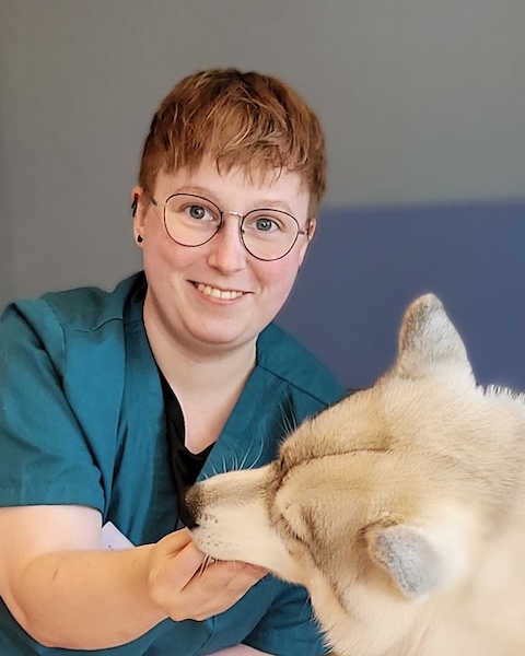 Tierarztpraxis Dr. Oster - Tierärztin Anna Wozniak