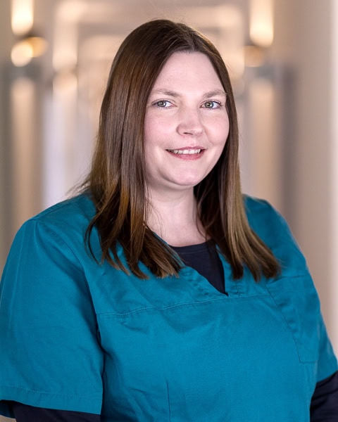 praxisleitung-saskia-henrich-portraet